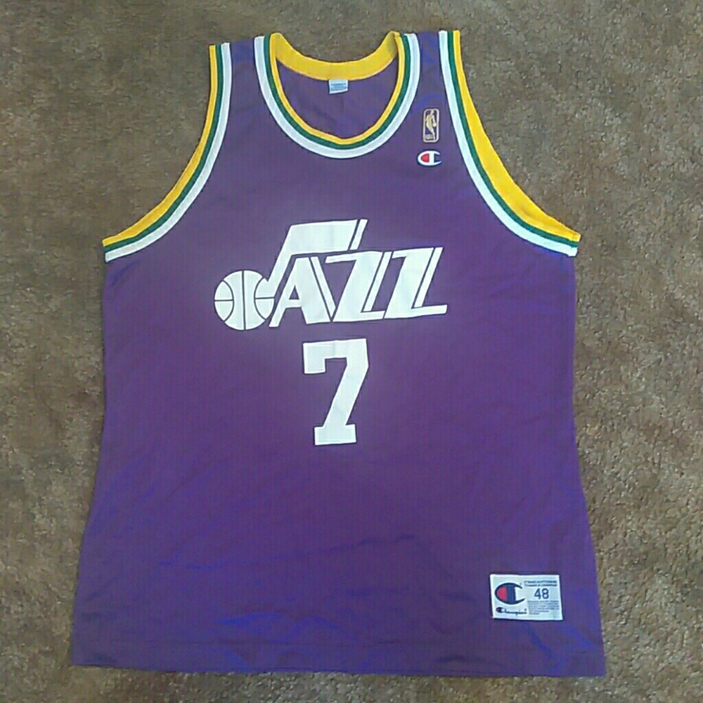 Utah Jazz ( Pistol Pete Maravich #7 )